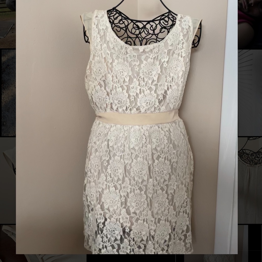 Lace dress with open back